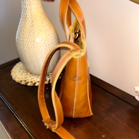 Portland Leather Goods mini crossbody tote - Honey - Picture 5 of 8